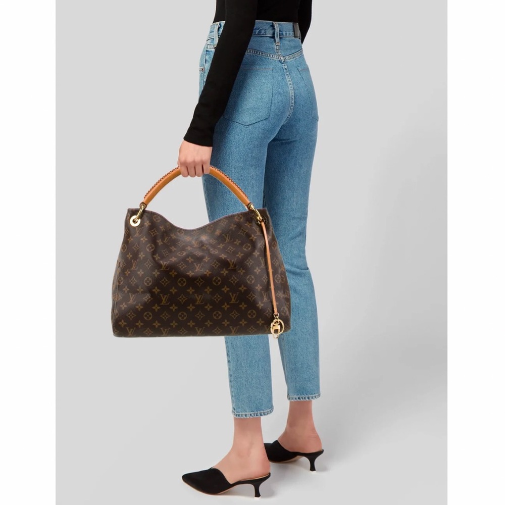Authentic Louis Vuitton Monogram Artsy Handbag - Picture 3 of 15